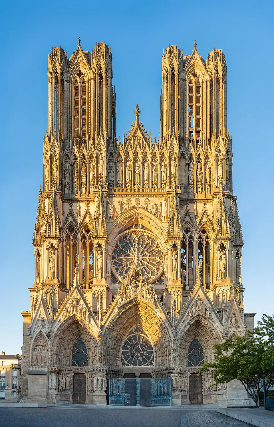 Reims Cathedral – city