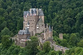Burg Eltz – historischer Ort