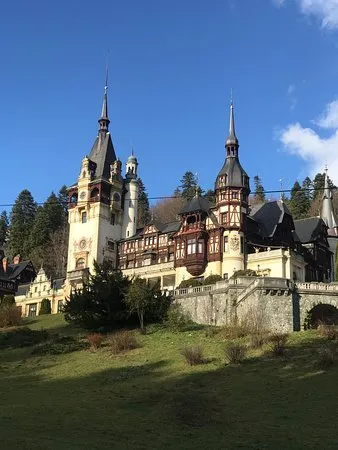 Castelul Pelișor – loc istoric