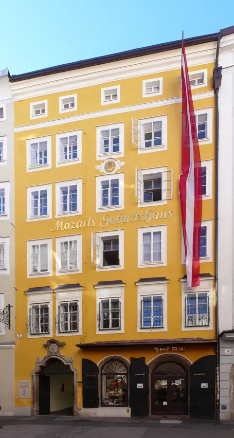 Mozarts Geburtshaus — Schloss Hellbrunn (Österreich)