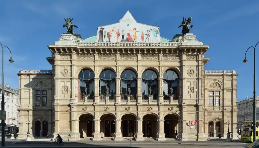 Vienna State Opera — Schönbrunn Palace (Austria)
