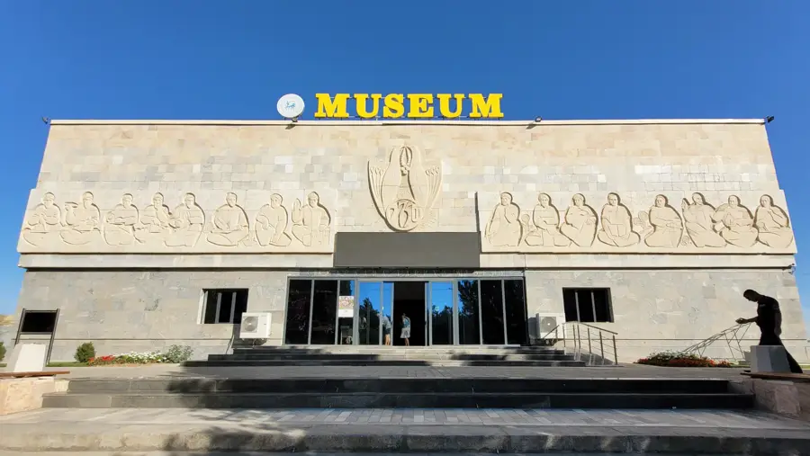 Afrosiyob Museum — Zarafshan Range (Uzbekistan)