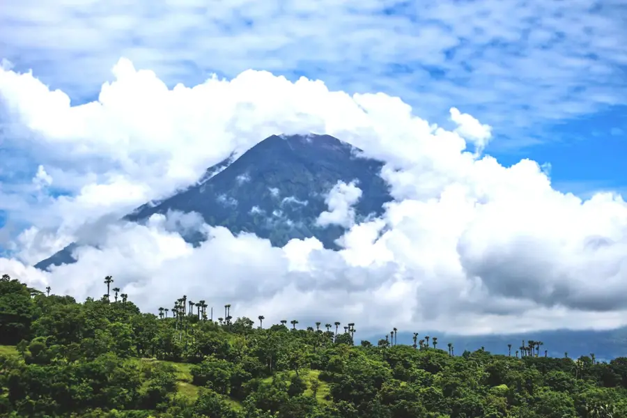Vulkan Agung — Mataram (Indonesien)