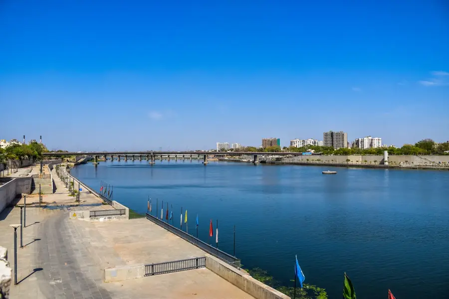 Ahmedabad — Reliance Jamnagar Refinery (India)
