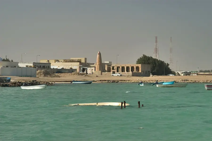 Al-Ruwais-Hafen — Jebel Fuwayrit (Katar)