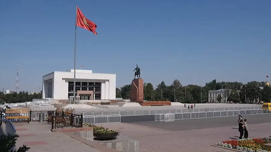 Piața Ala-Too — Bazarul Osh (Kârgâzstan)