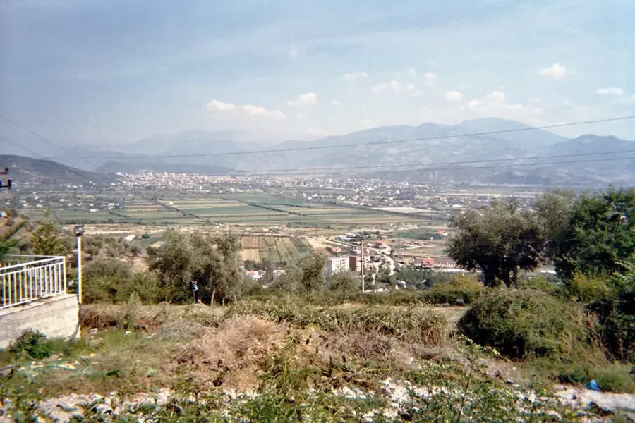 Bradashesh — Casa Frunzelor (Albania)
