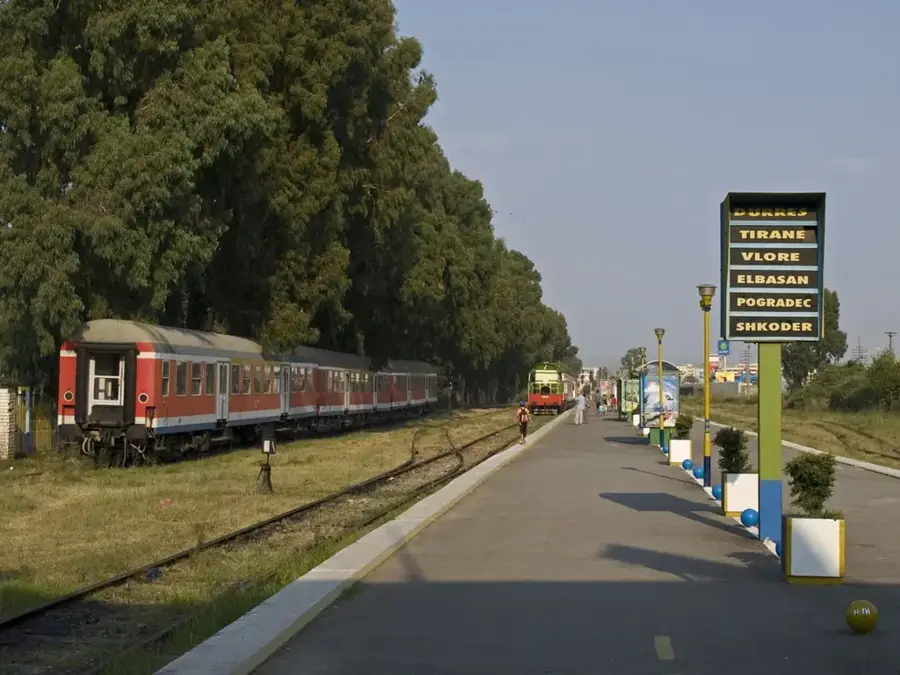 Bahnhof Durrës
