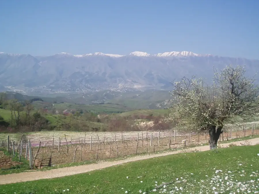 Mali i Gjerë — Das Blaue Auge (Albanien)