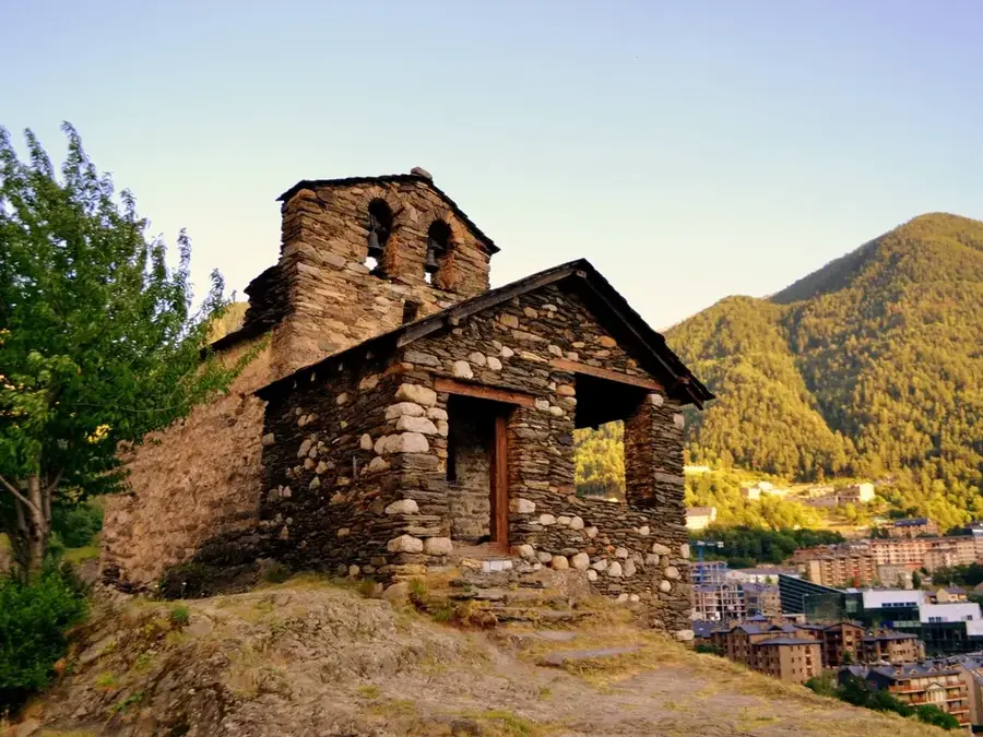 Sant Romà de les Bons — Feuersalamander-Feuchtwälder (Andorra)