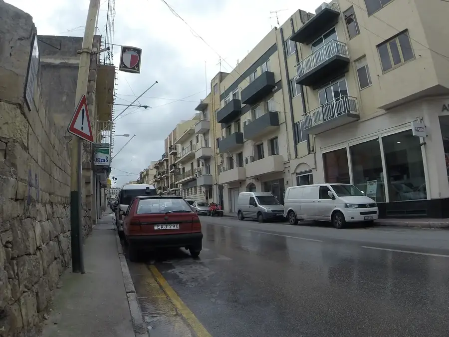 Wied Ghollieqa Naturreservat — Manoel Theatre (Malta)