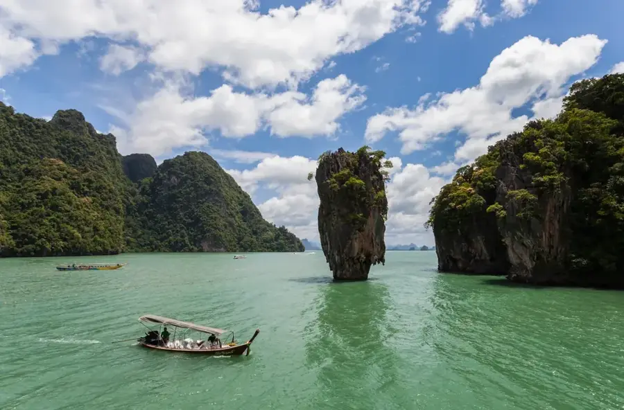 Ao Phang Nga Nemzeti Park — Ranong kikötő (Thaiföld)