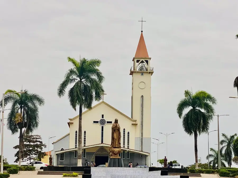 Hafen von Cabinda — Mayombe (Angola)