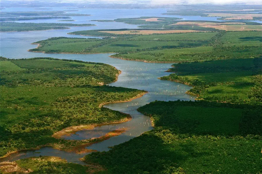 Mlaștinile Iberá — Insula Yacyretá (Paraguay)
