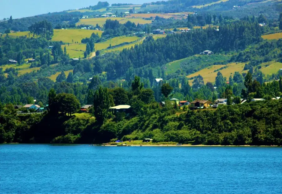Chiloé-szigetcsoport — Achao Templom (Chile)