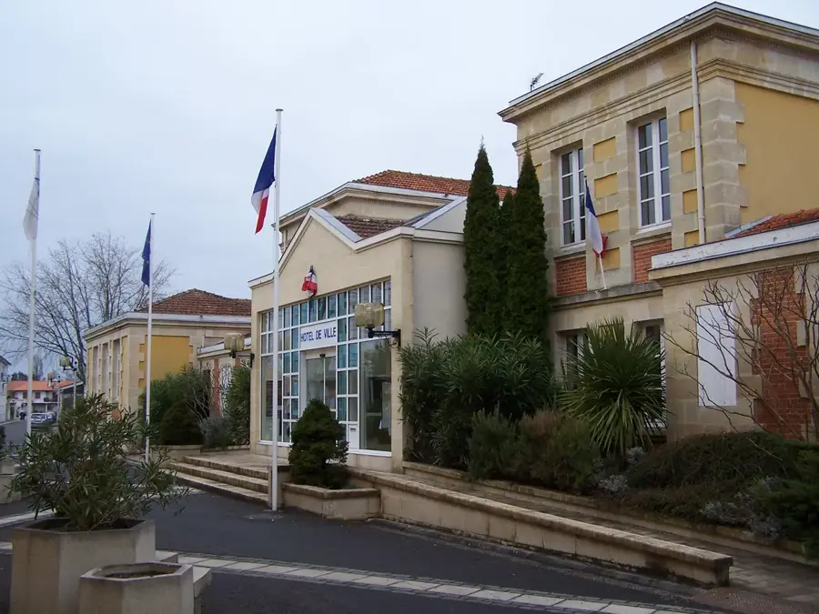 Arès – city