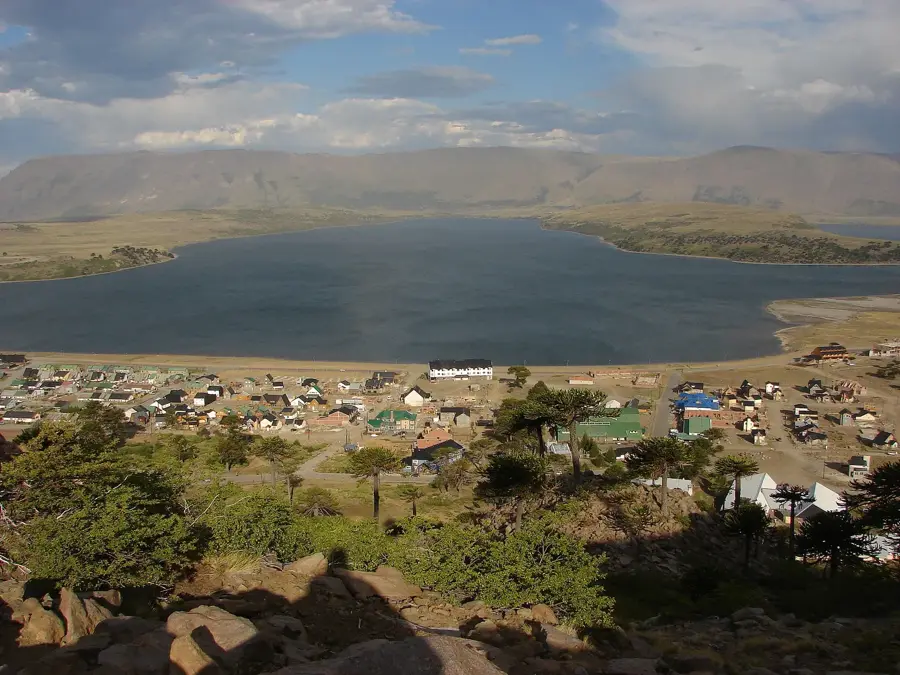 Caviahue — Volcán Domuyo (Argentinien)