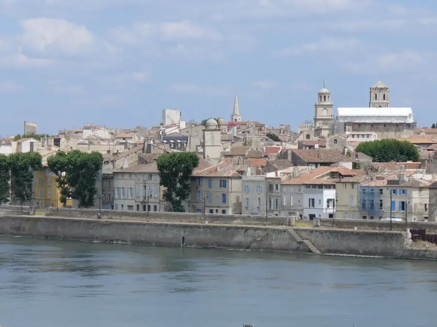 Arles – city