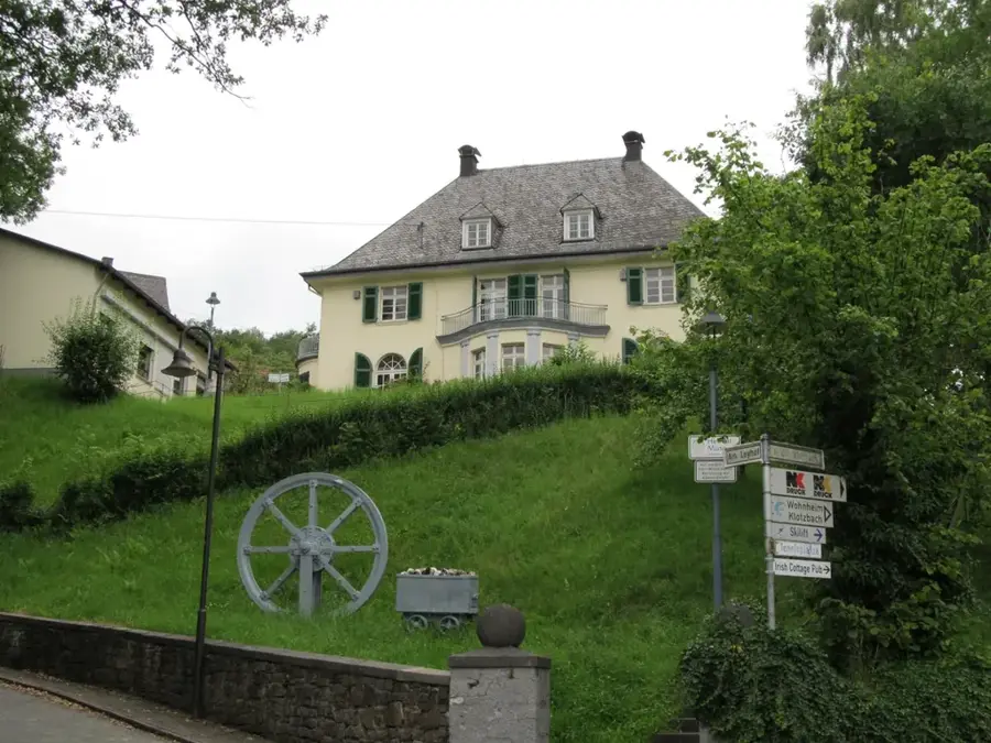 Neunkirchen — Zwettl (Austria)