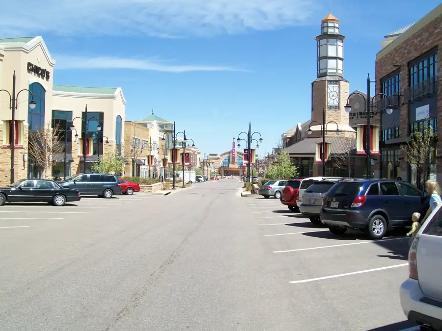 Aurora, CO — Cheyenne (United States)