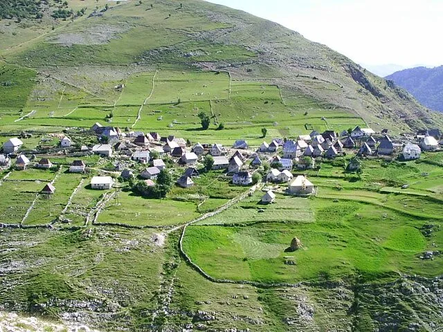 Lukomir — Orlovača-barlang (Bosznia-Hercegovina)