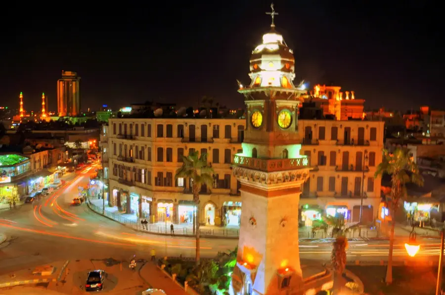 Uhrturm von Bab al-Faradsch — Dschebel Samaan (Syrien)