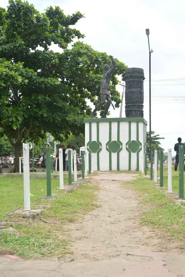 Portul de sclavi Badagry — Ikeja (Nigeria)