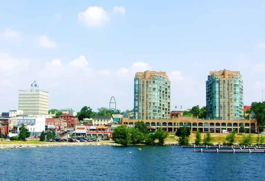 Barrie — Sault Ste. Marie (Canada)