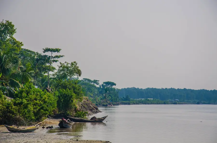 Nijhum-Dwip-Nationalpark — Lhuntse (Bhutan)