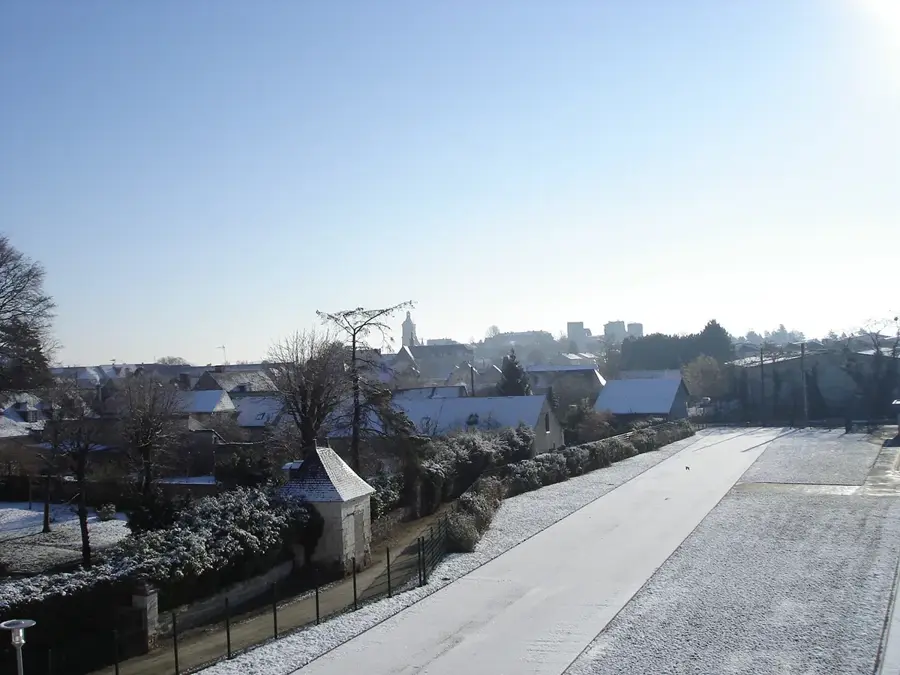 Beaufort-en-Vallée – city