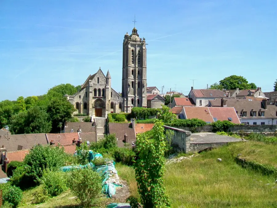 Beaumont-sur-Oise – city
