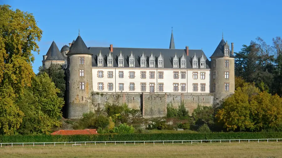 Beaupréau – city