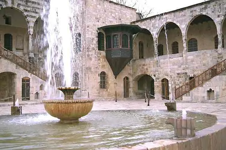 Palatul Beiteddine — Munții Chouf (Liban)