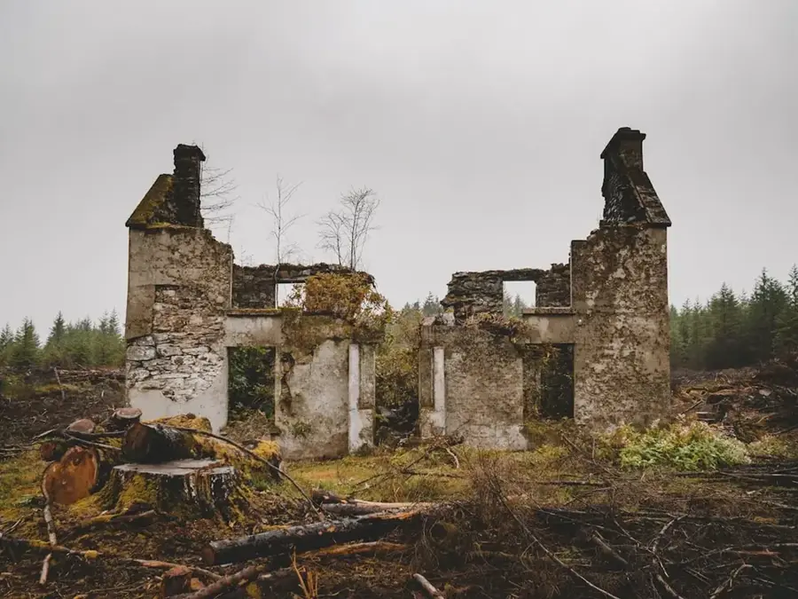 Ruinele castelului Loysk