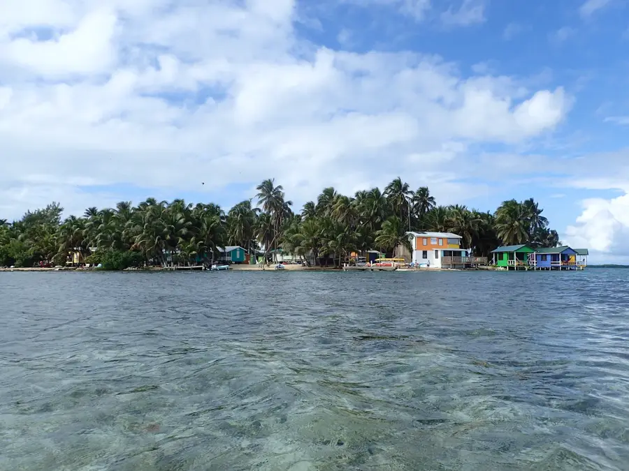 Tobacco Caye — Ek' Balam (Mexico)
