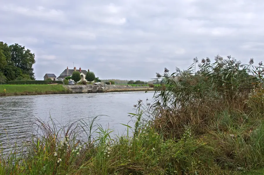 Bléré – city