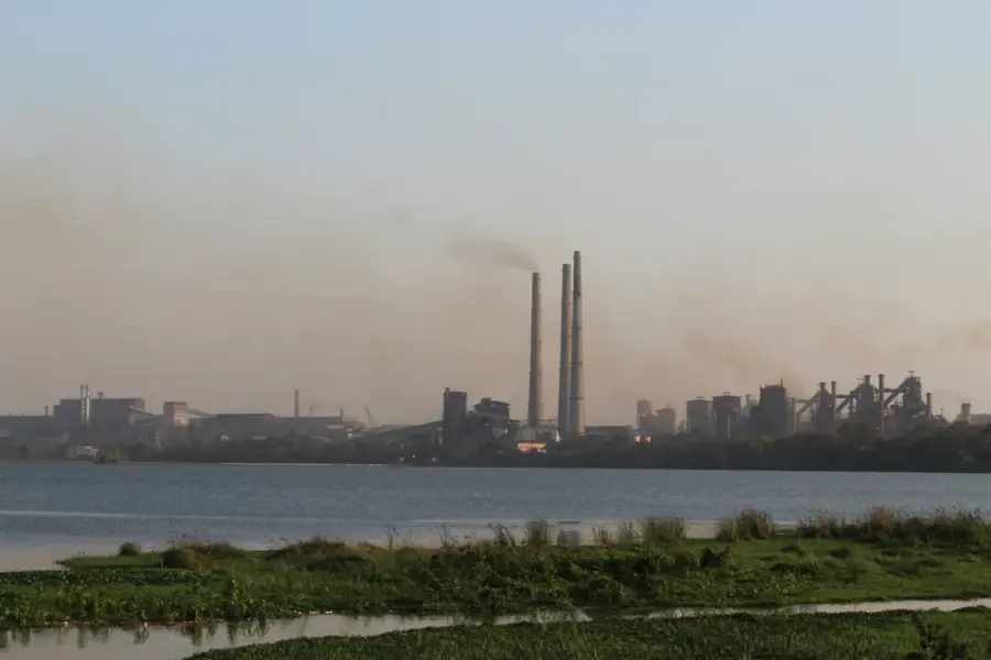 Stahlstadt Bokaro — Hafen von Paradeep (Indien)