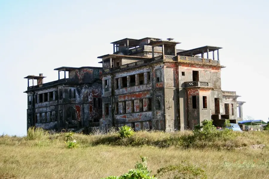 Bokor Mountain — Kampot Salt Fields (Cambodia)