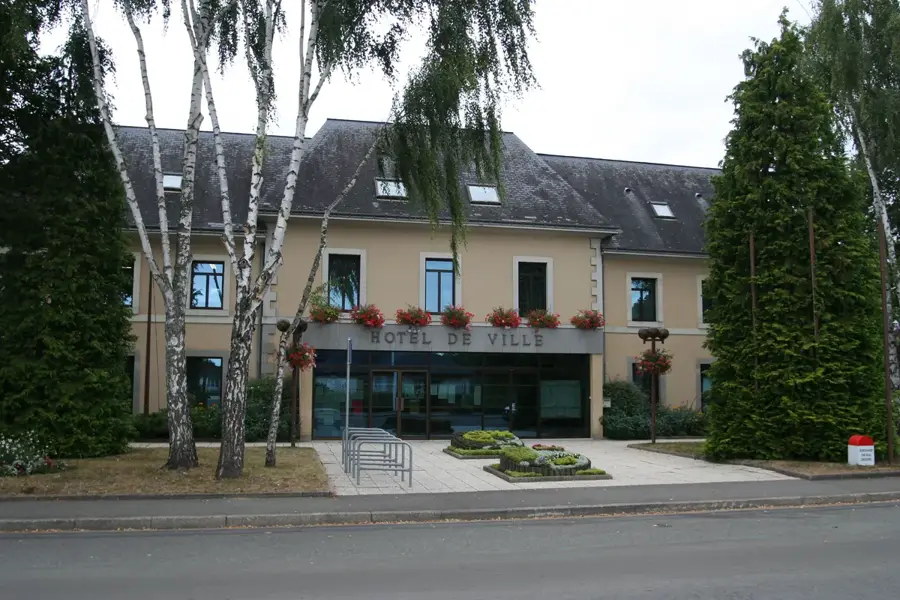 Bonchamp-lès-Laval – city