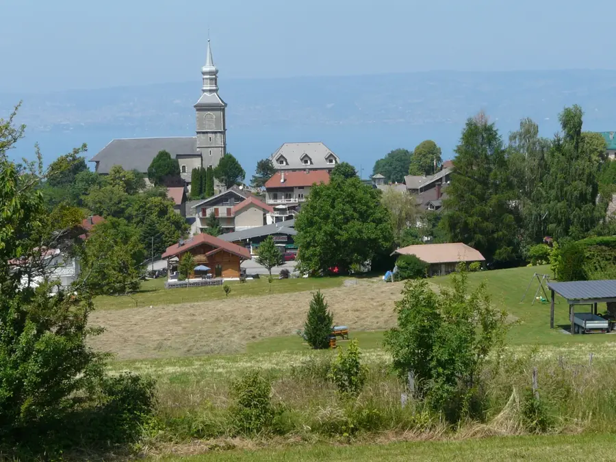 Bons-en-Chablais — Caabudwaaq (Szomália)