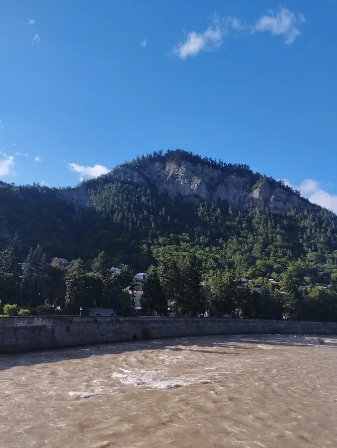 Bordschomi-Schlucht — Wardsia (Georgien)
