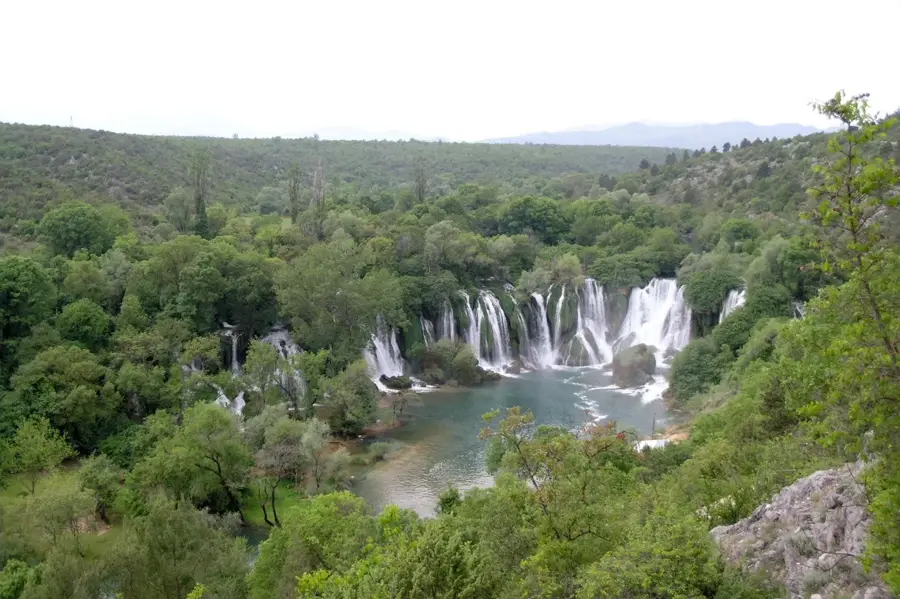 Kravica Wasserfall — Počitelj (Bosnien und Herzegowina)
