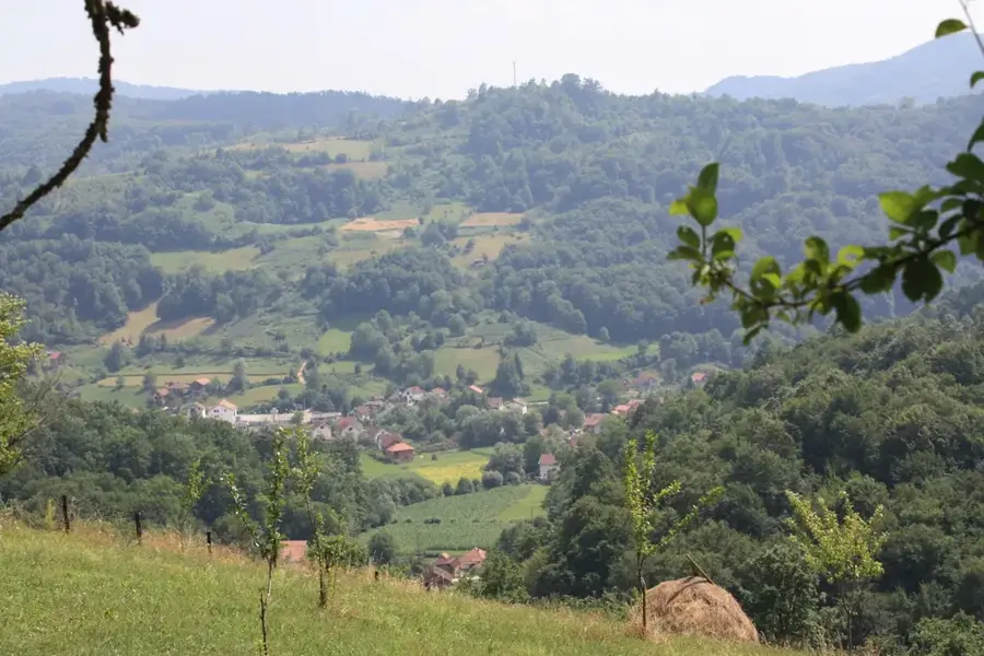 Bratunac — Mănăstirea Tronoša (Serbia)