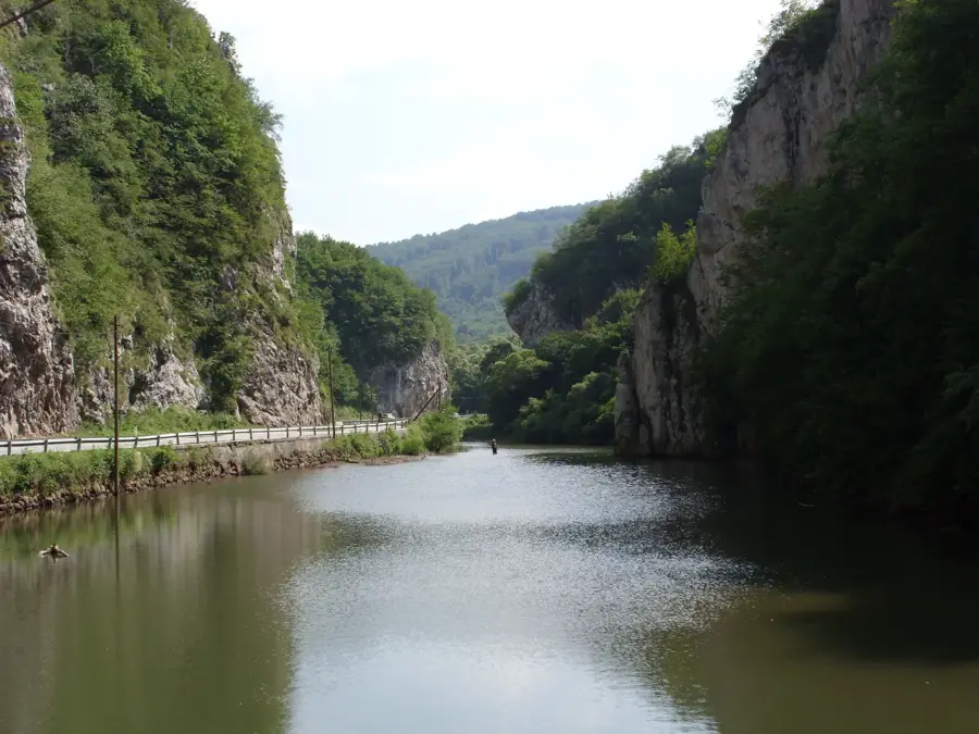 Trnovo (Föderáció) — Orlovača-barlang (Bosznia-Hercegovina)