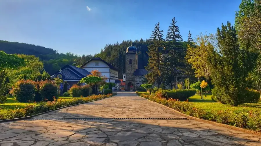 Ozren — Cetatea Srebrenik (Bosnia și Herțegovina)