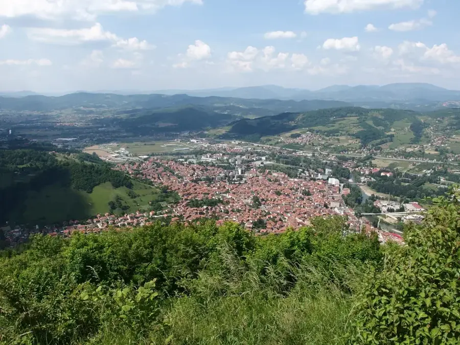 Prevent Lederfabrik Visoko — Festung Vranduk (Bosnien und Herzegowina)