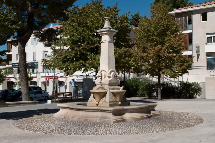Bouc-Bel-Air – city