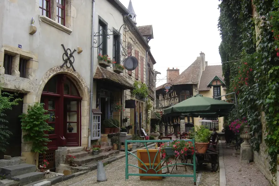 Bourbon-Lancy – city