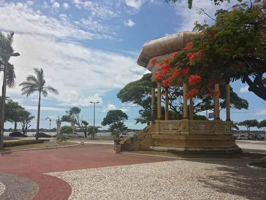Aracaju — A Jóistent dicsőítő bazilika (Brazília)
