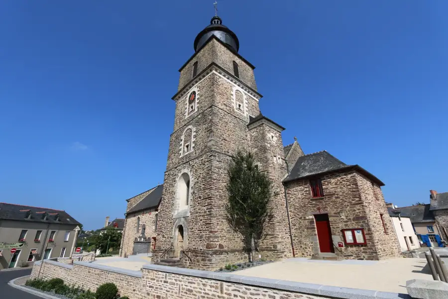 Bréal-sous-Montfort – city